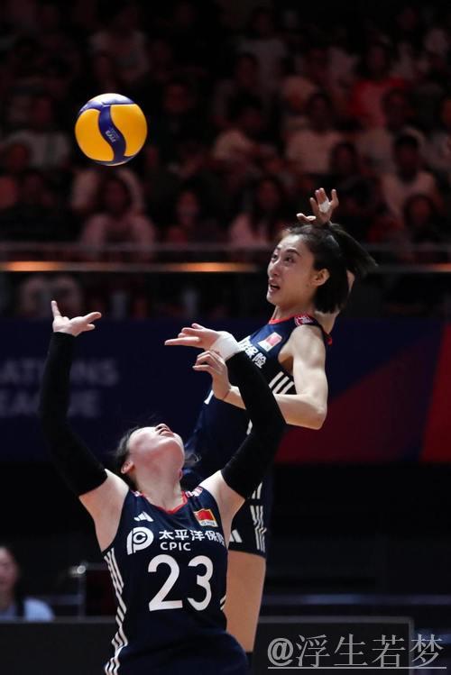 中国队在世界女排联赛北京站以2胜2负结束比赛 中国队在世界女排联赛北京站以2胜2负结束比赛